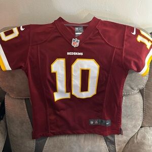 Washington Redskins Boys Jersey Size Small.